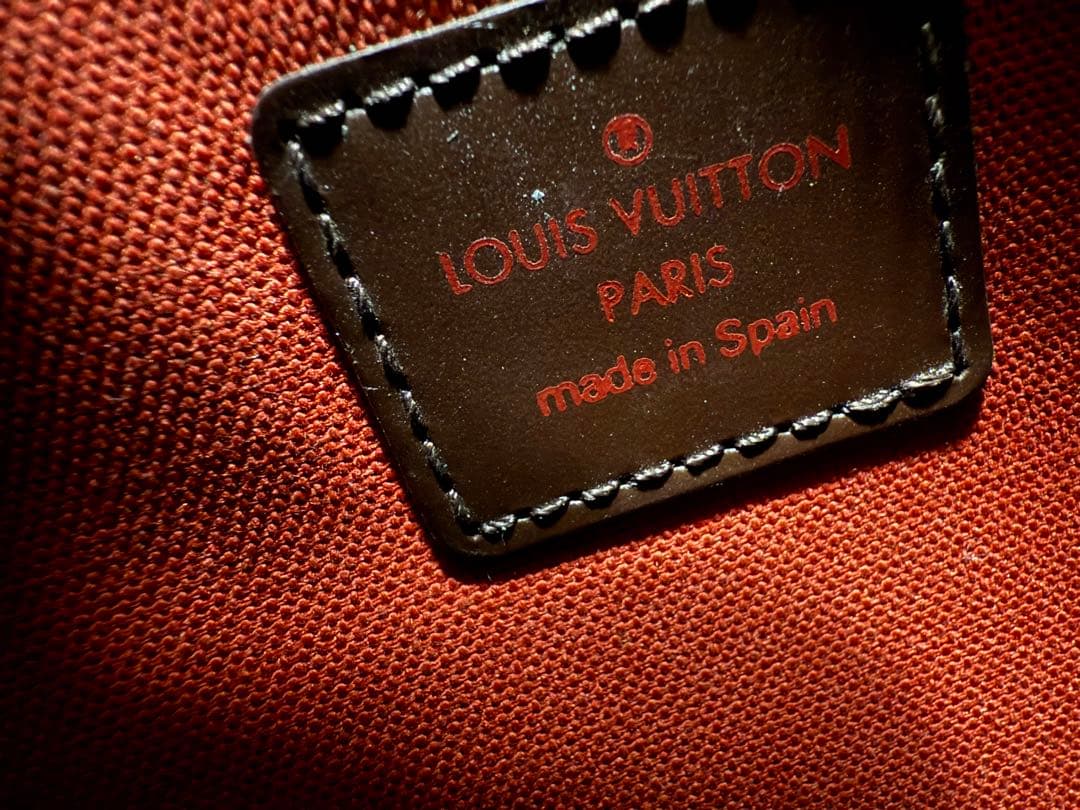 LOUIS VUITTON ダミエ ボディバッグ