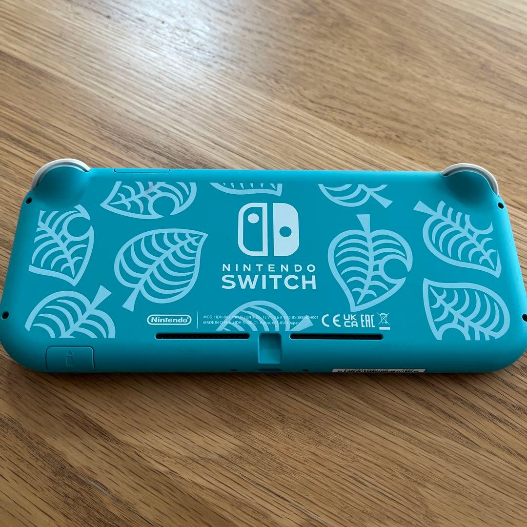 Nintendo Switch Lite ターコイズ　どうぶつの森デザイン