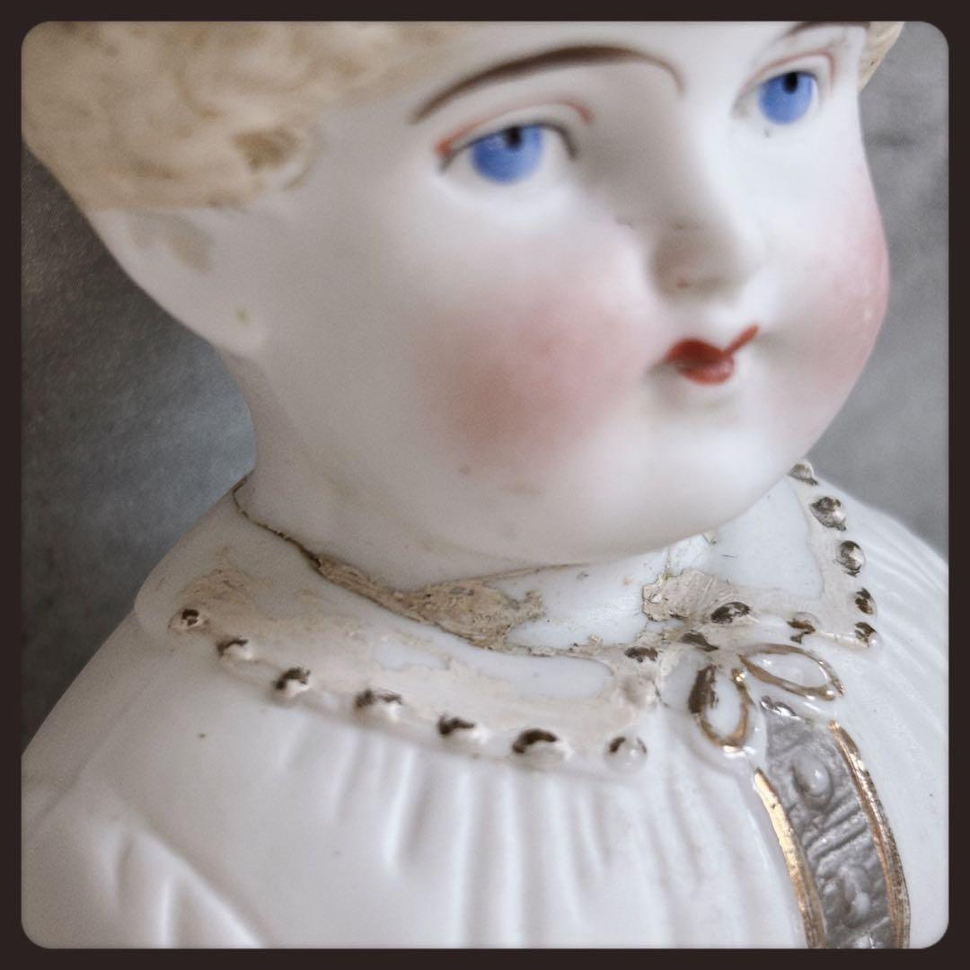 アンティーク 青いボネのパリアンドール　　　　　　　　 ビスクドール