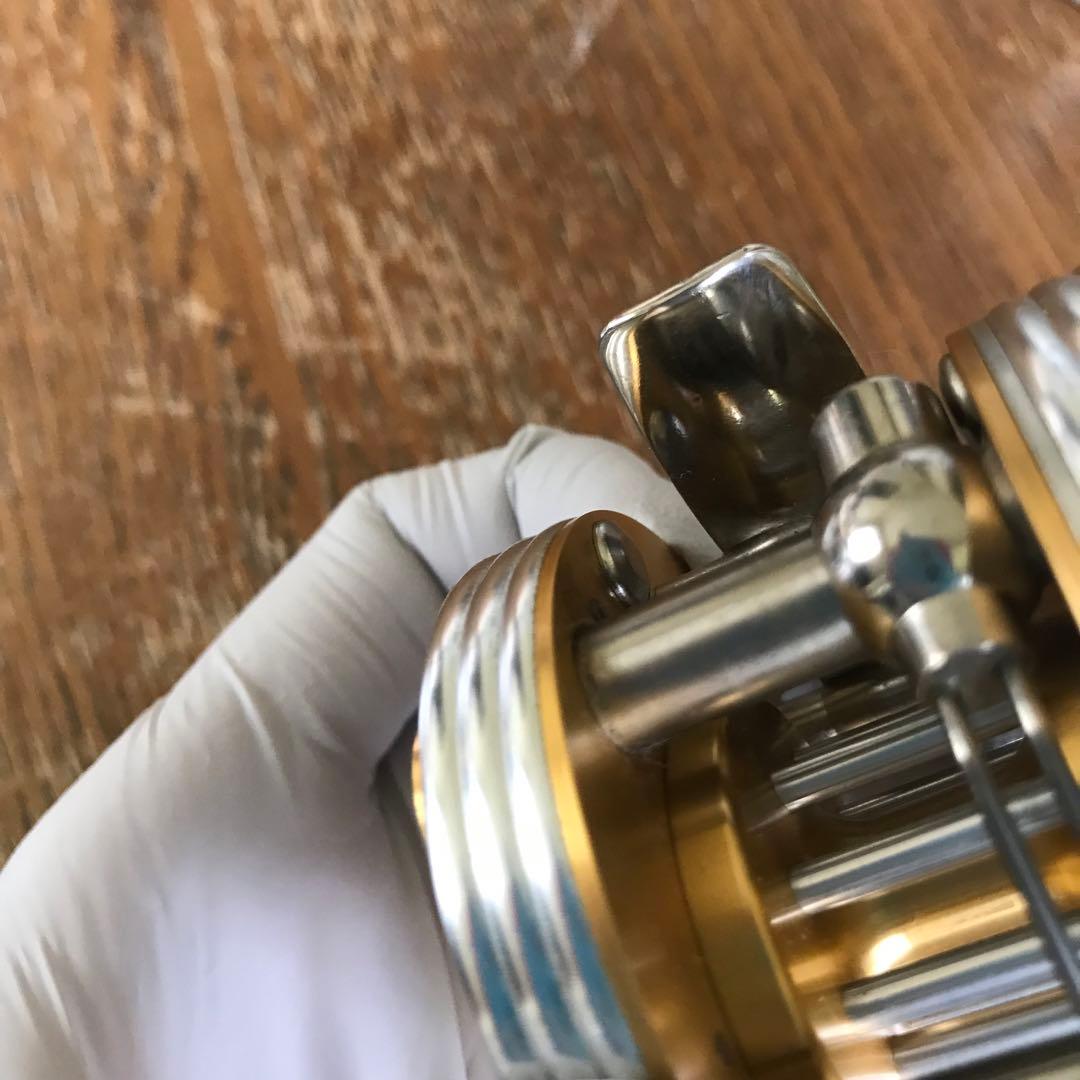 メガバス　パガーニ　R100 右　ベイトリール