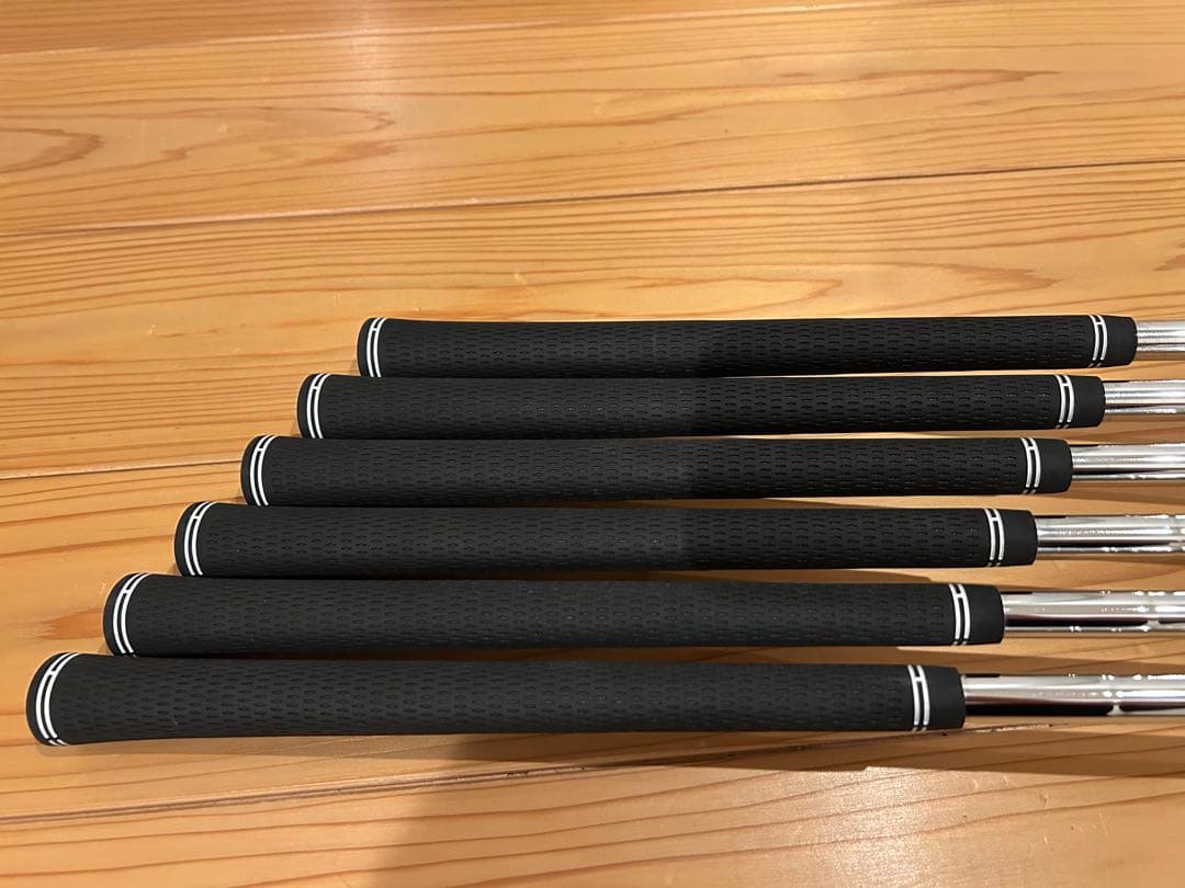 スリクソン　ZXi7アイアン 5-9.P ダイナミックゴールドS200