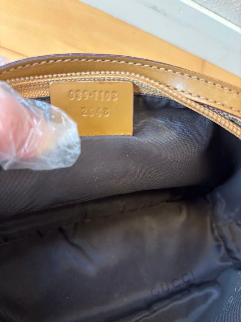 GUCCI GGキャンバスポーチ ベージュ/ブラウン　アクセサリーポーチ