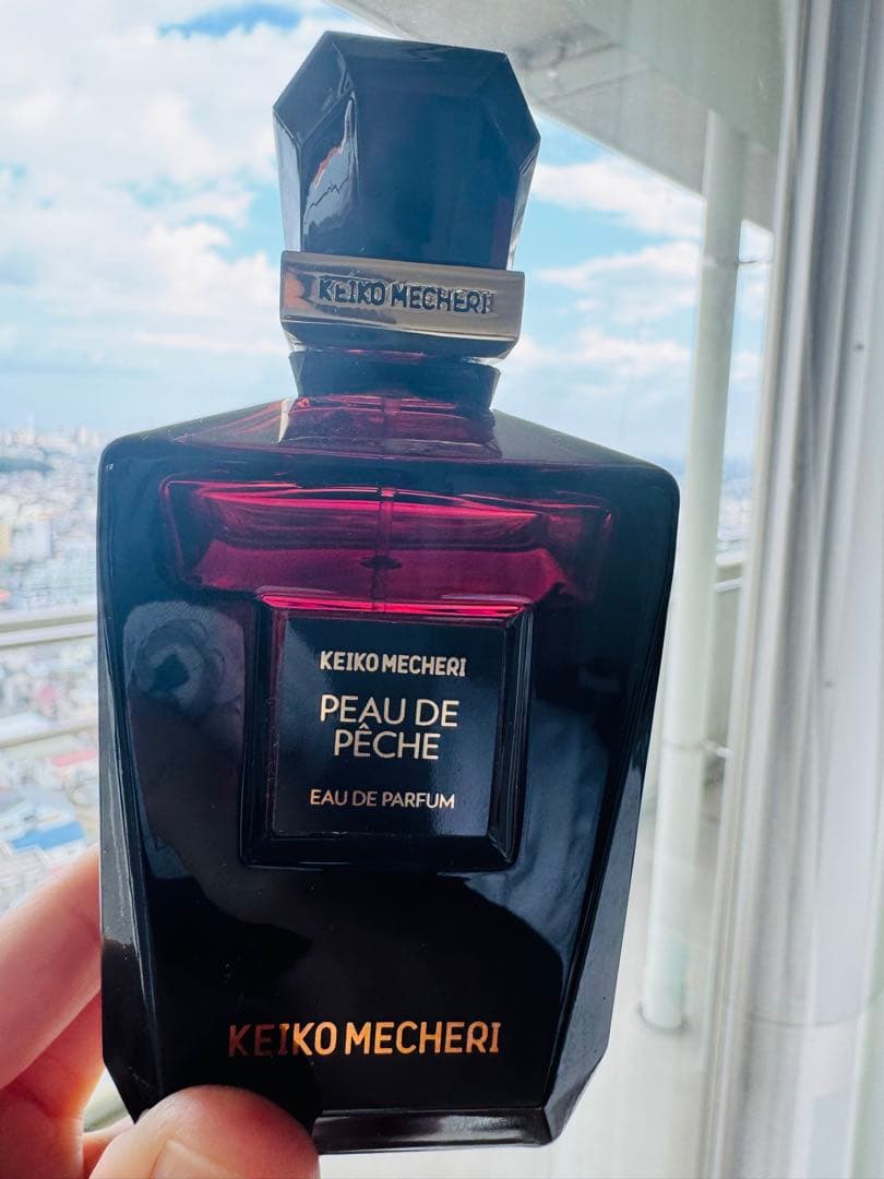 KEIKO MECHERI PEAU DE PÊCHE