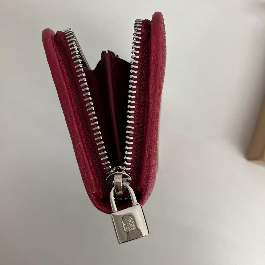 財布　ロエベ　レッド　赤　ZIP AROUND WALLET