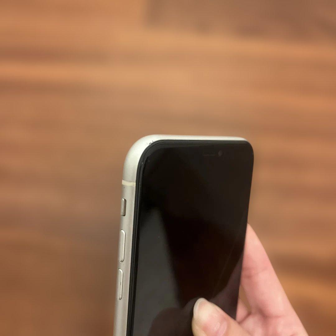 Apple iPhone XR ホワイト 本体　箱あり