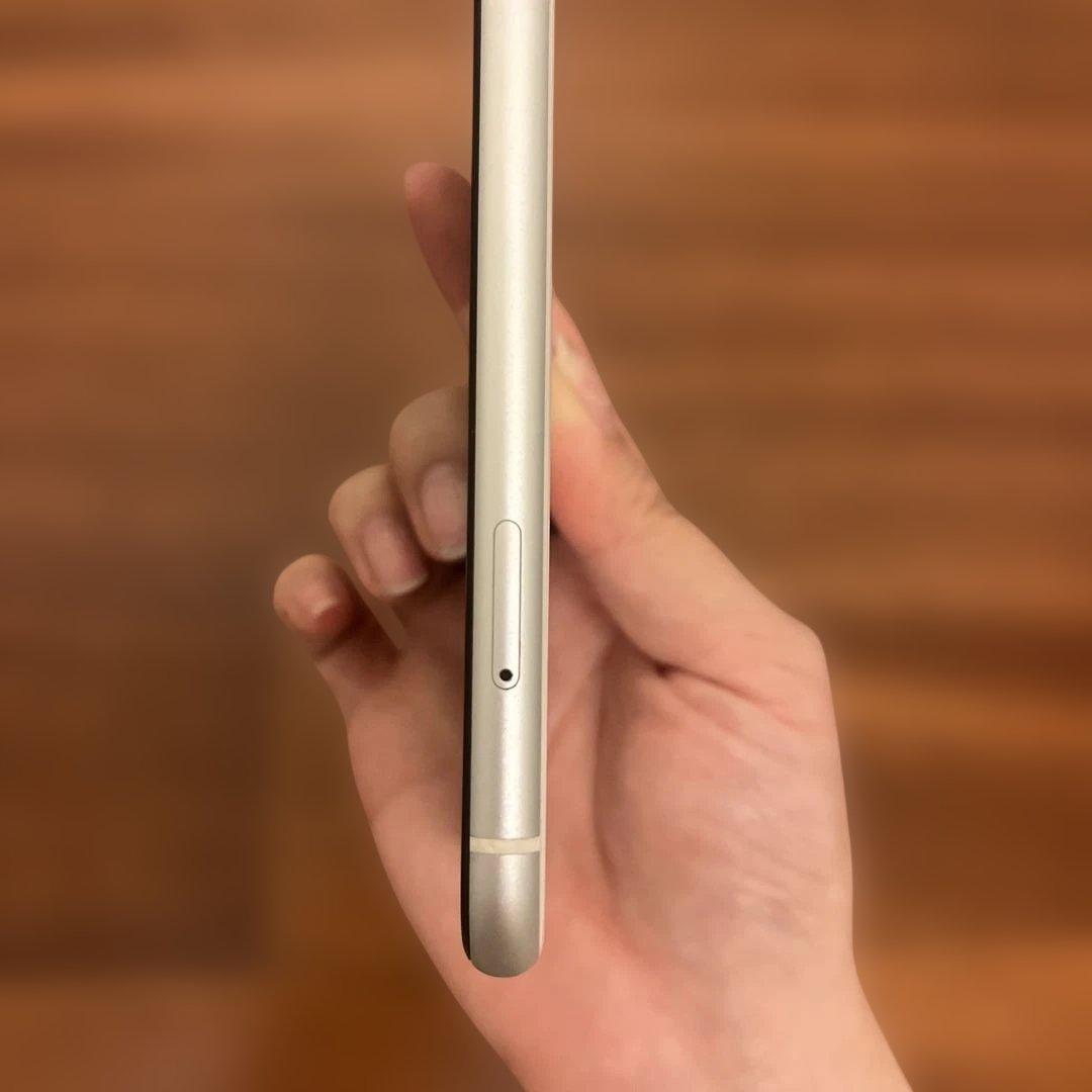 Apple iPhone XR ホワイト 本体　箱あり