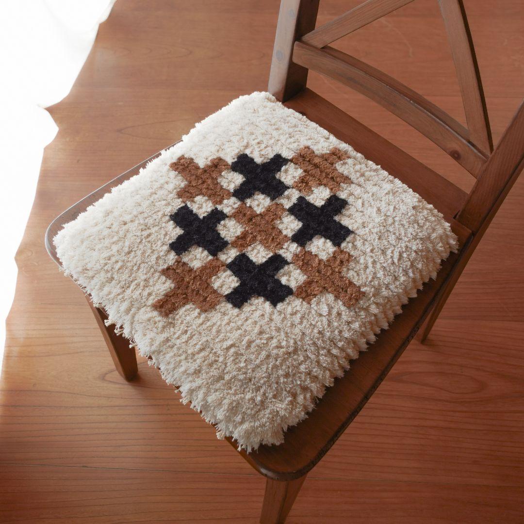 一点物】ノッティング織 椅子敷き 008