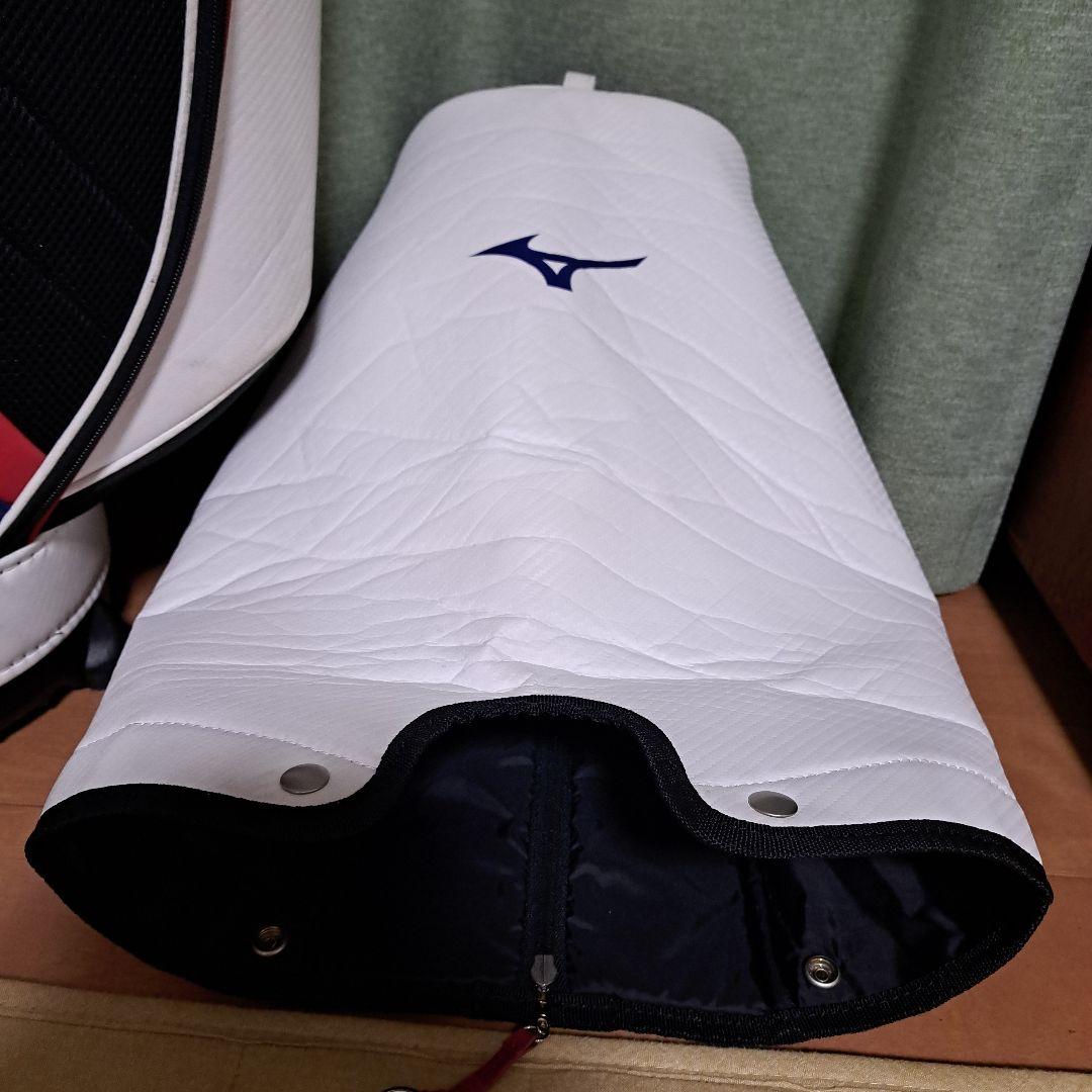 Mizuno ゴルフキャディバッグ.フード付き。 ホワイト/ネイビー。9インチ