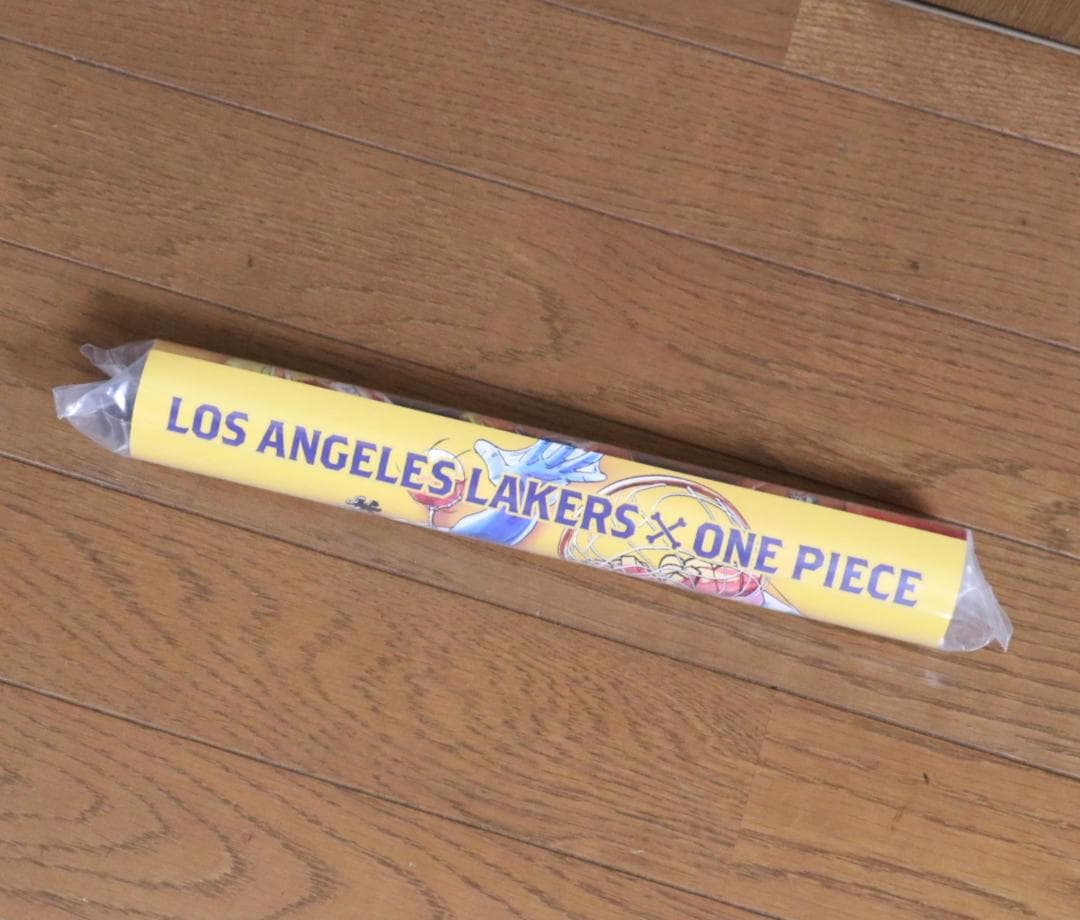 レイカーズ　ワンピース　限定　コラボ Tシャツ XL ＋ポスター　【非売品】