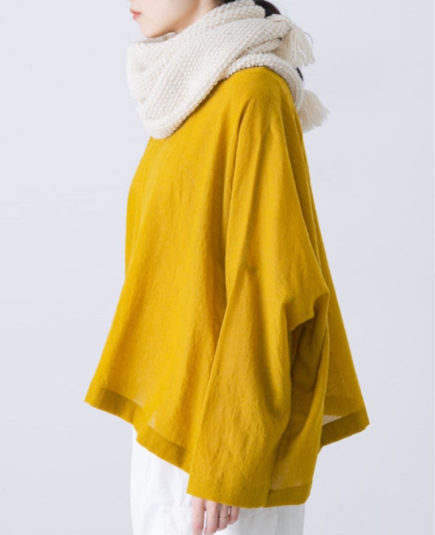 【新品・タグ付き】かぐれ　ペルータッセルストール　IVORY