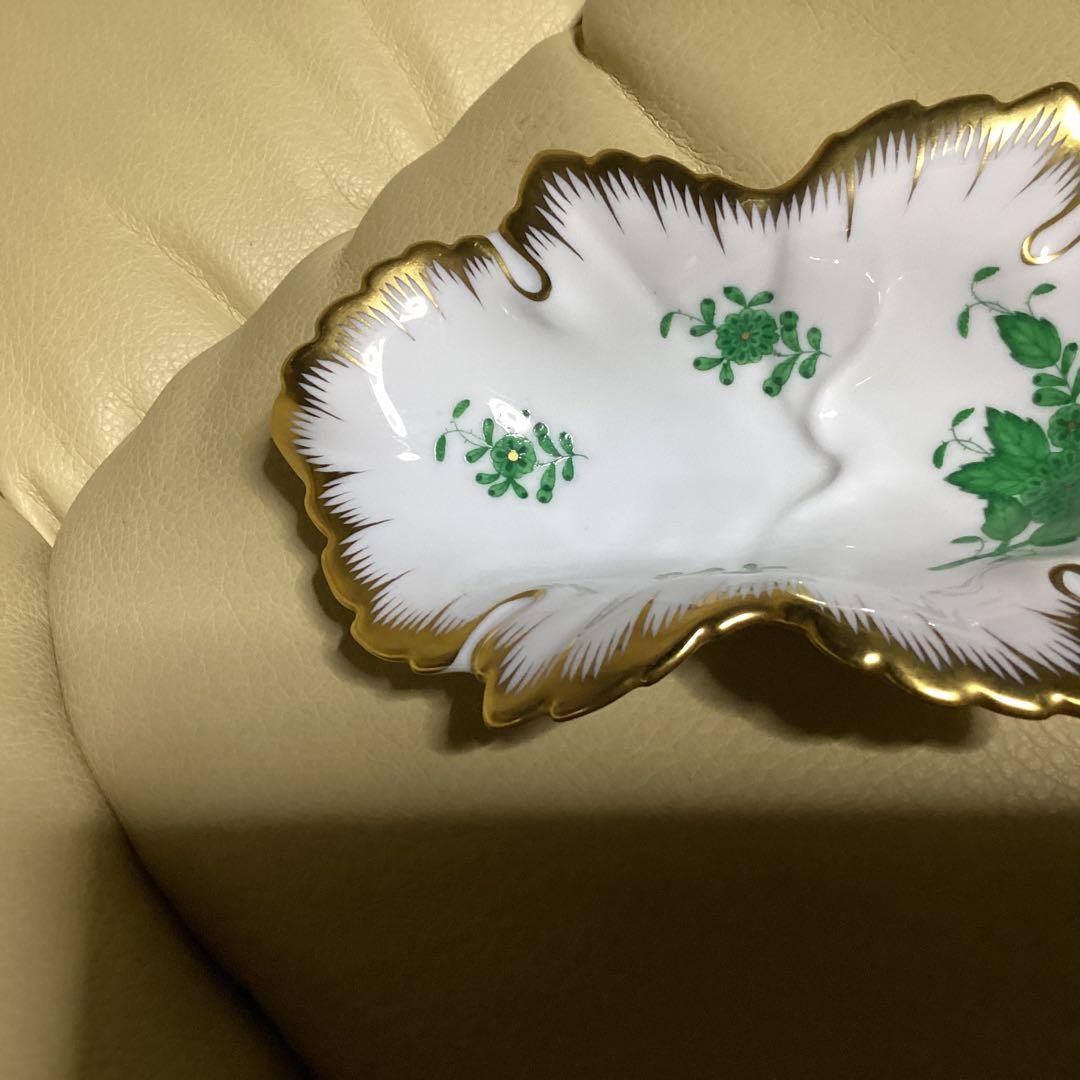 レアさすがヘレンド手描きハンガリー高級磁器約横14㎝縦8