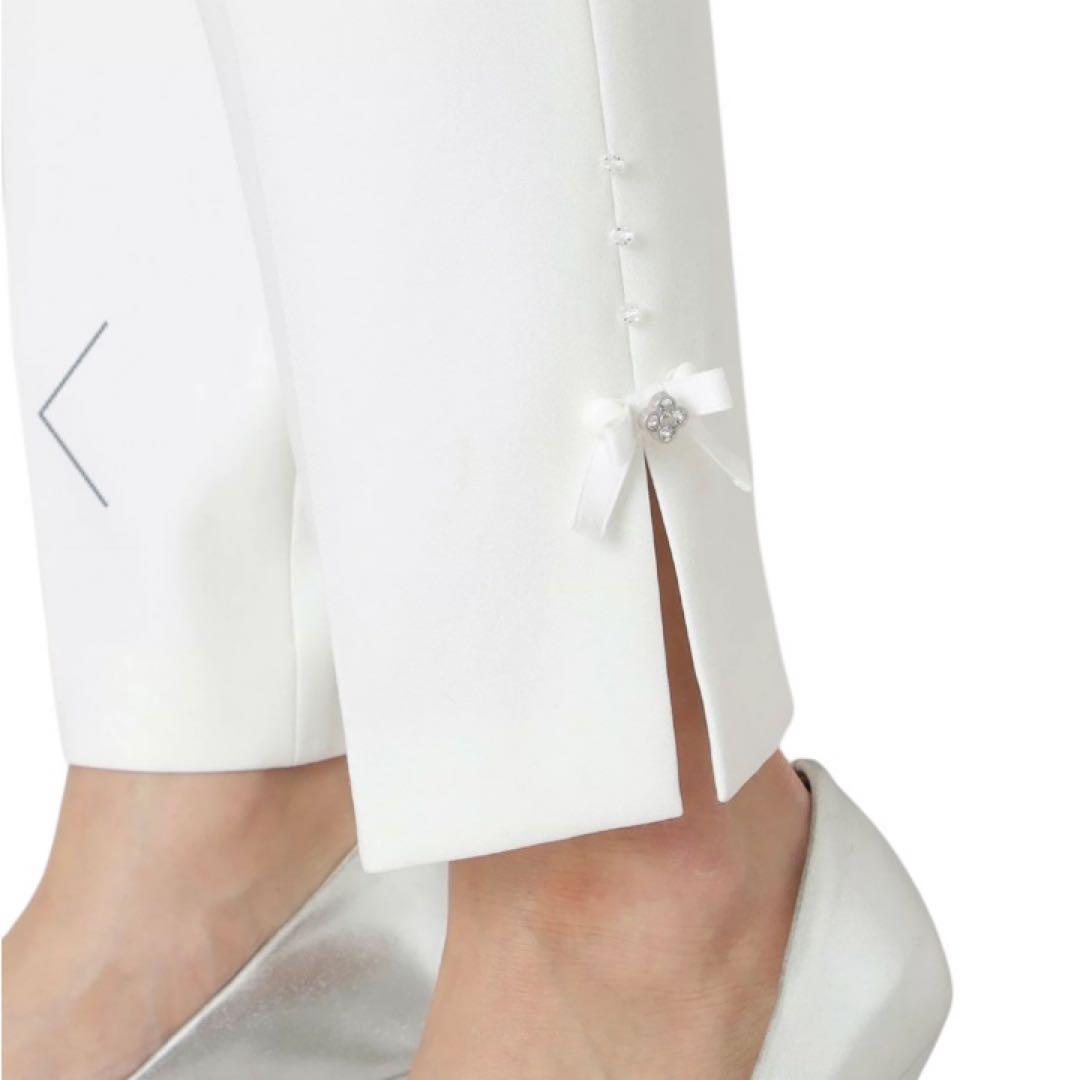 【チャコ様】新品トゥービーシック　ボディシェルパンツフラワーラインストーン　44