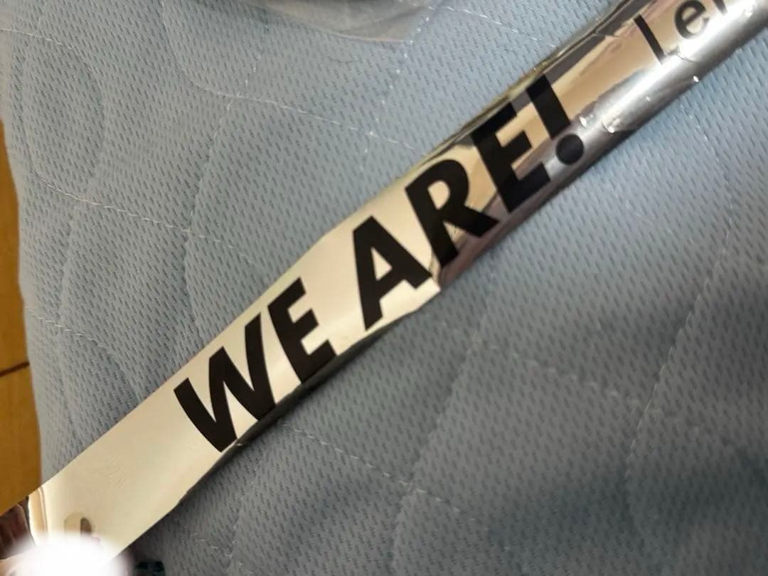 SixTONES 落下物　銀テ