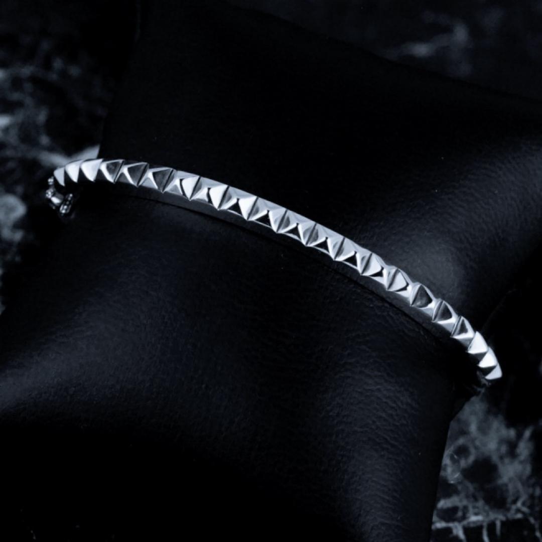 美品!ジャスティンデイビス SBJ838 SUPERB STUDS バングル