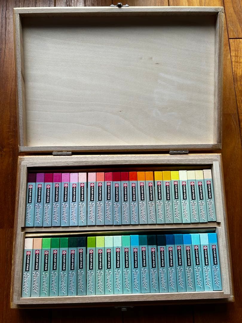 ✴︎訳あり・新品✴︎サクラクレパス スペシャリスト 85色（88本入り）ESP88