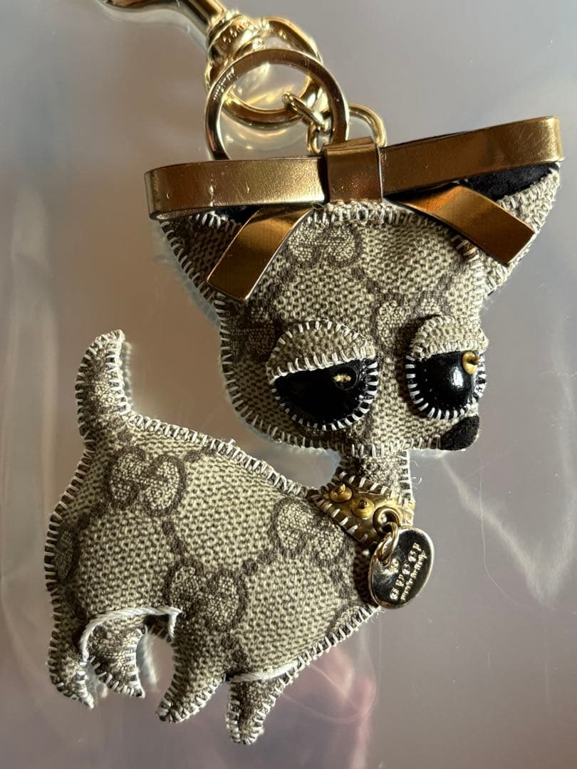 グッチ　グッチョリキーチャーム　チワワ