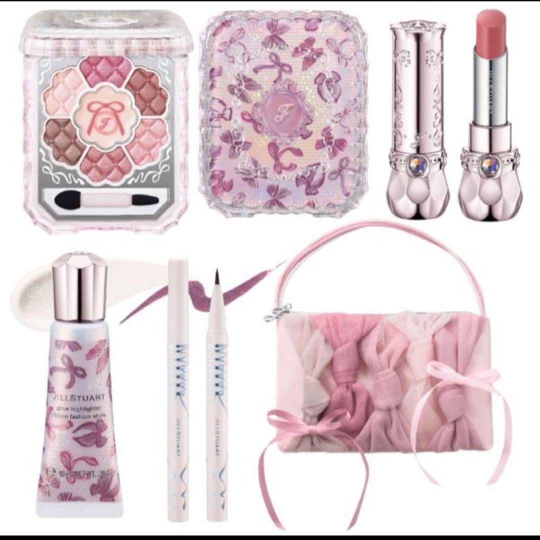 ①JILL STUART クリスマスコフレ2025 リボンファッションショー