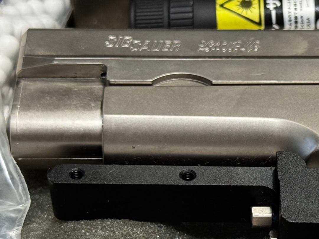 タナカ製 W.A. シグザウエルP226 ALLシルバーモデル DOSKOCIL - メルカリ