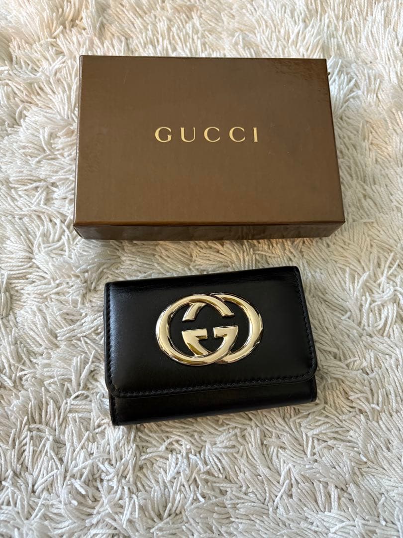 GUCCI ブラックレザーキーケース 箱付き