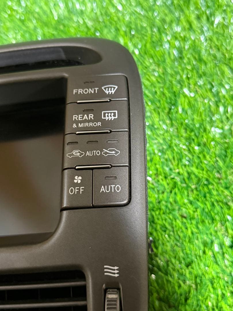 トヨタ　セルシオ　30 31 後期 純正カーナビモニターパネルセット　中古品