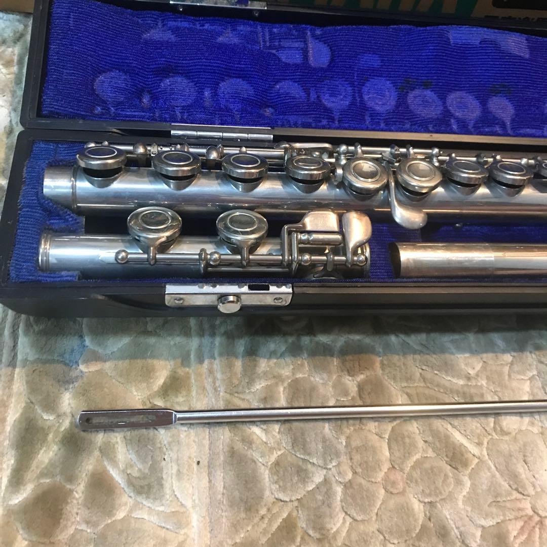 美品　YAMAHA フルート YFL23 ヤマハ　クリーニングロッド付き