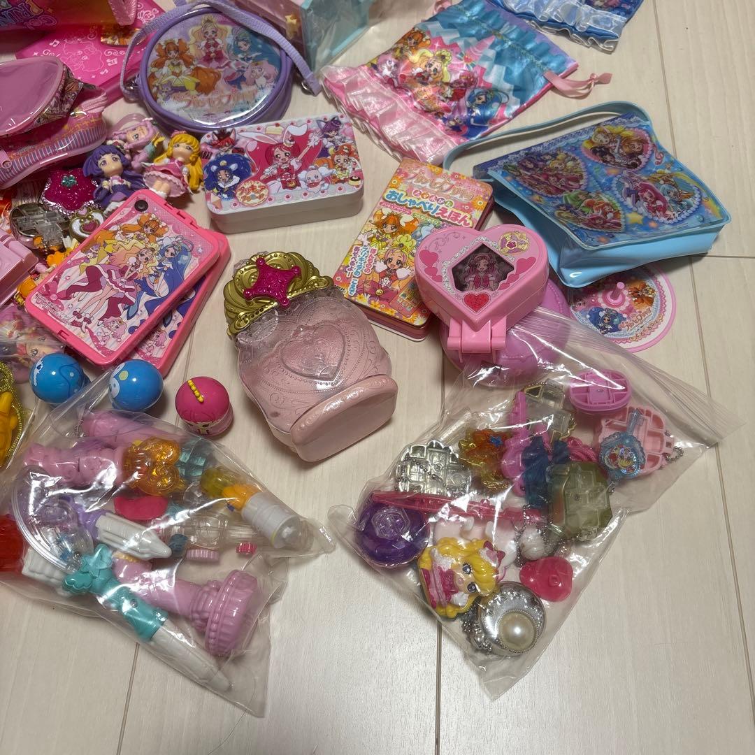 プリキュア　プリンセスパフューム　ポーチ　フィギュア　キーホルダー　ストラップ