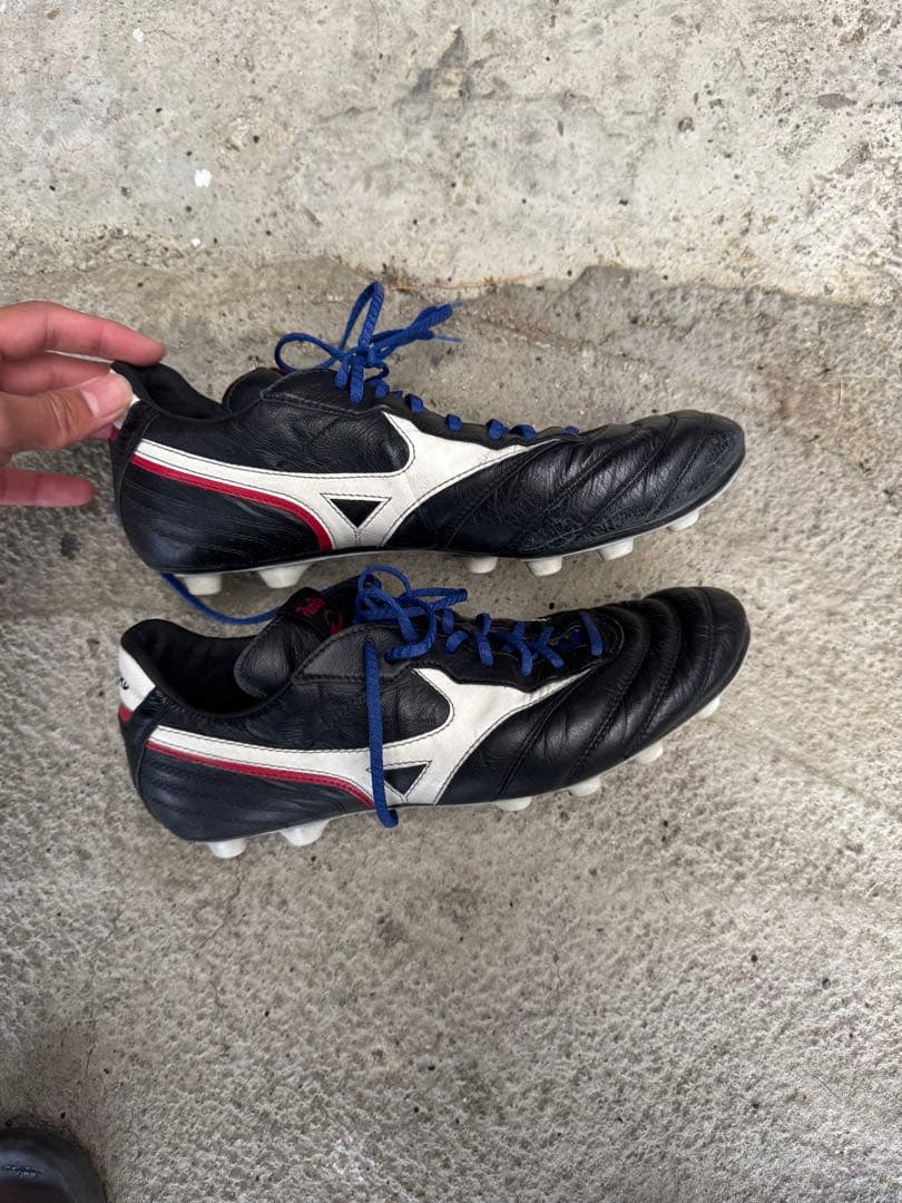 Mizuno Morelia サッカーシューズ 黒/白/赤