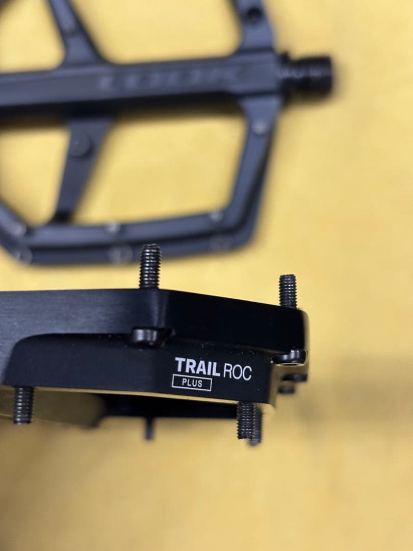 LOOK Trail Roc Plus フラットペダル ブラック