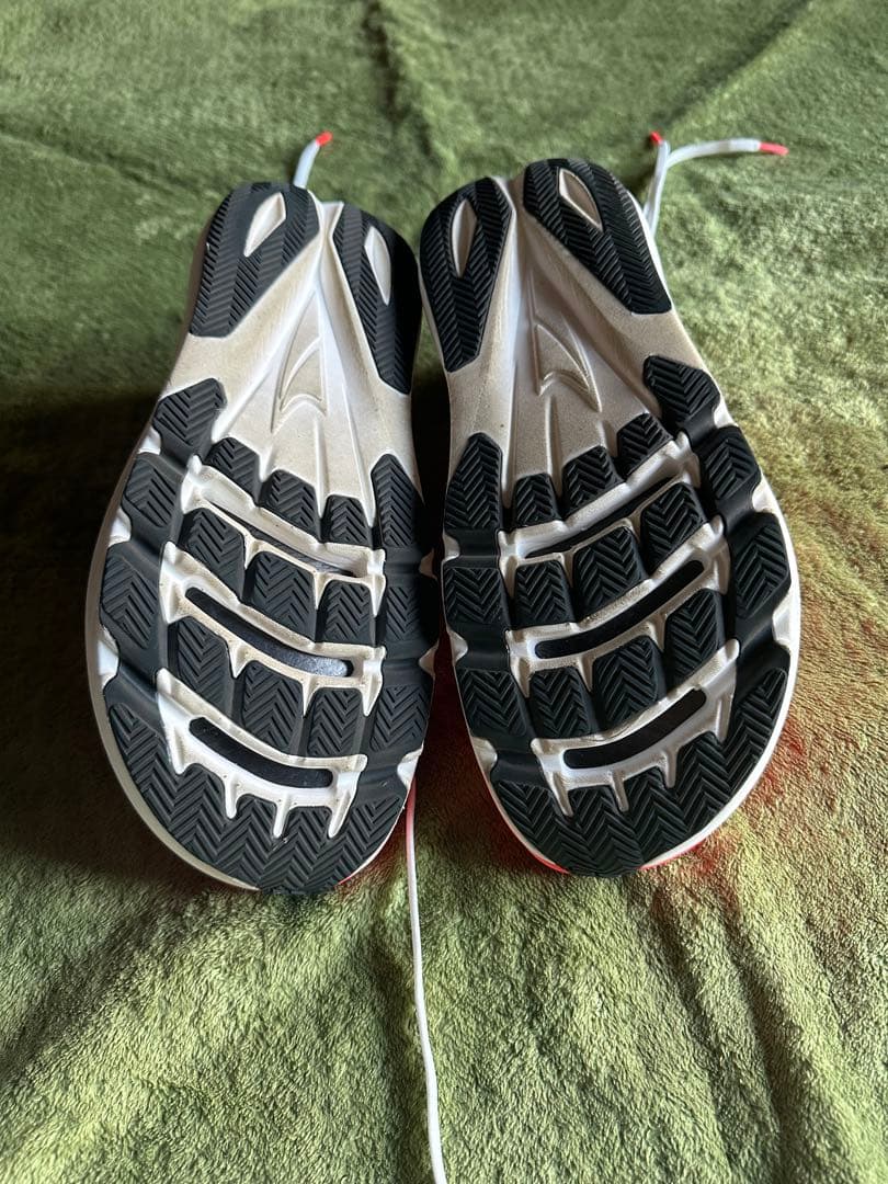 【超希少カラー・美品】ALTRA VANISH CARBON 2 26.5cm