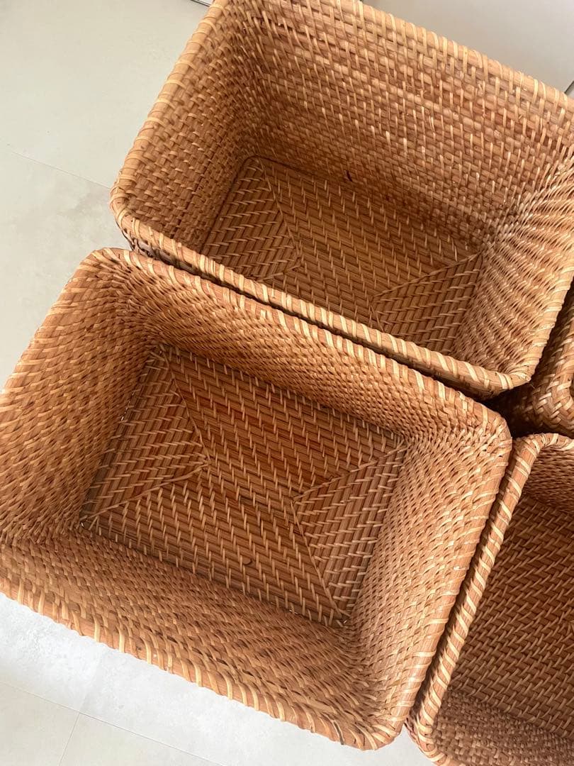 無印良品ラタンバスケット特大4個蓋付きバスケット1個計5個