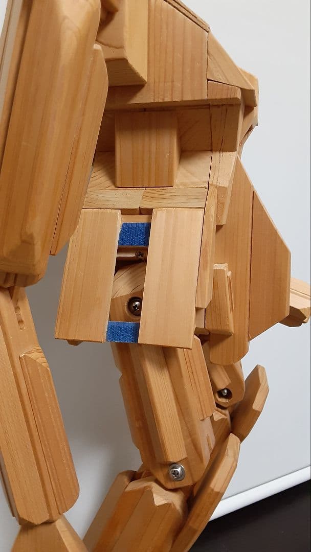 手作り木工・木製可動式ロボット(材料 ヒノキ材素地仕上げ)
