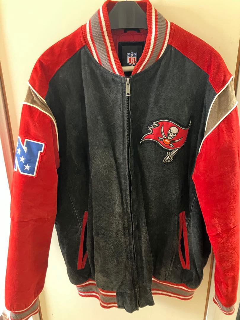 【 90s古着】Buccaneers スタジャン XXL レザー NFL 希少