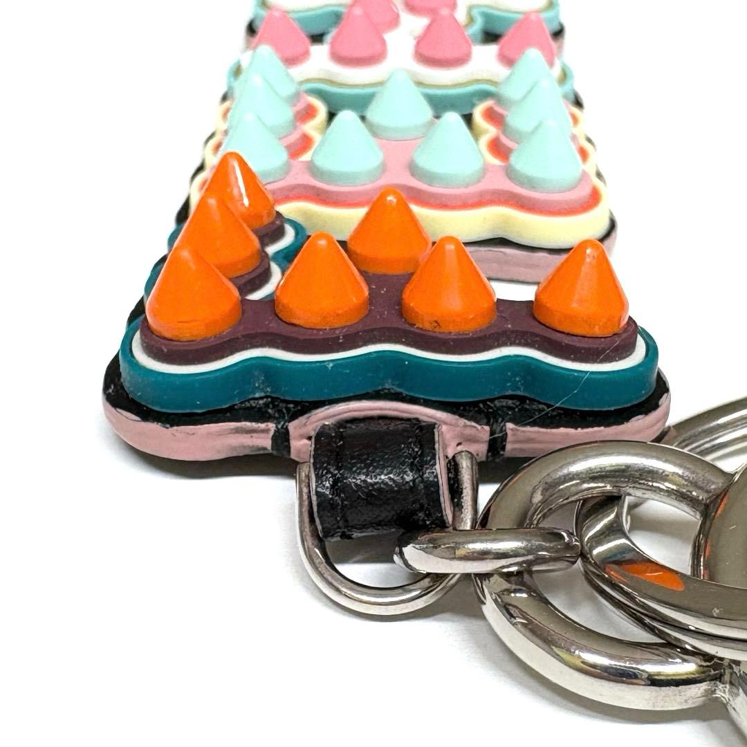 FENDI　フェンディ ロゴ　スタッズ チャーム　キーホルダー　USB付