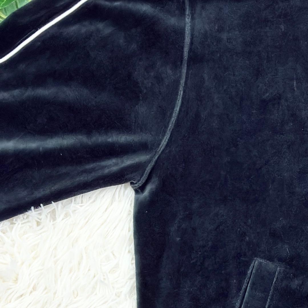 美品　ナイキ　ベロア　ワンポイントロゴ　刺繍ロゴ　トラックトップ　M　ブラック