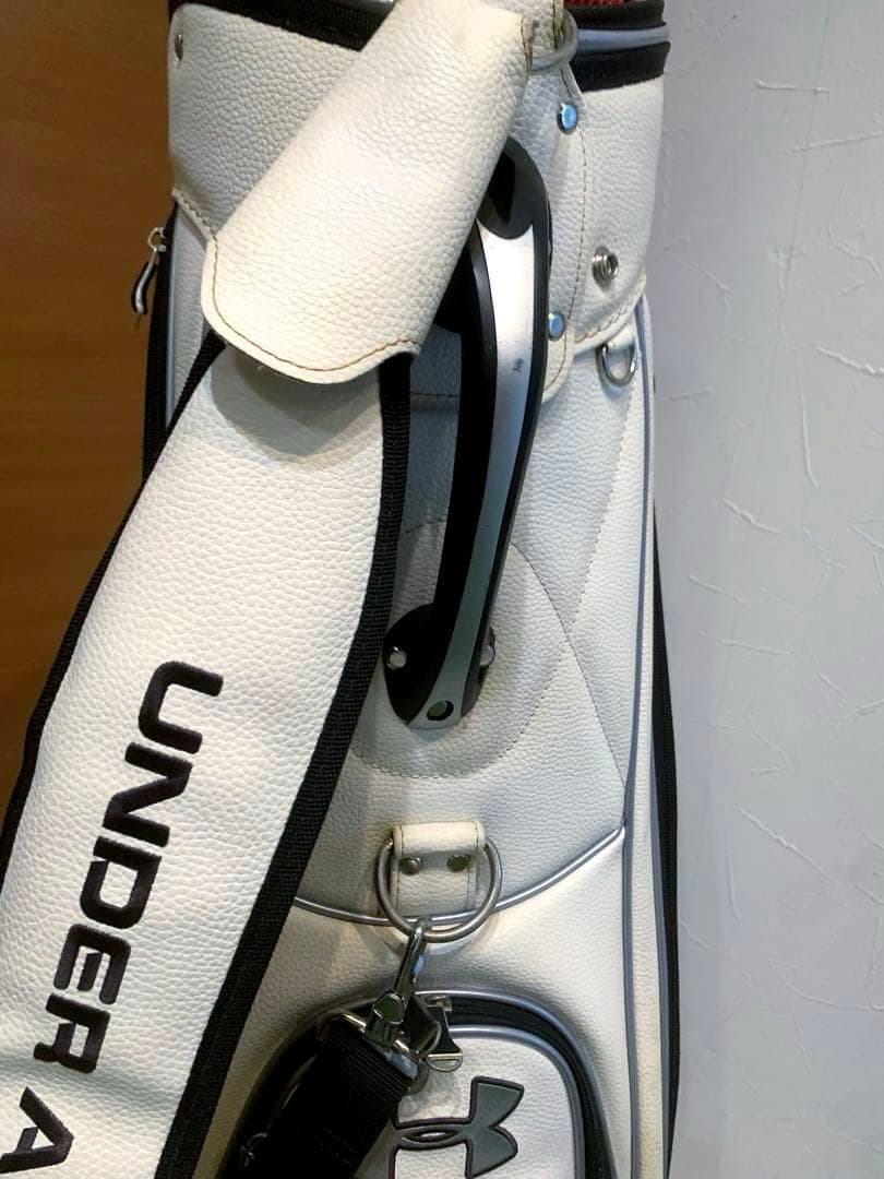 希少　良品　完売　アンダーアーマー　キャディバッグ　本格アスリート　おしゃれ