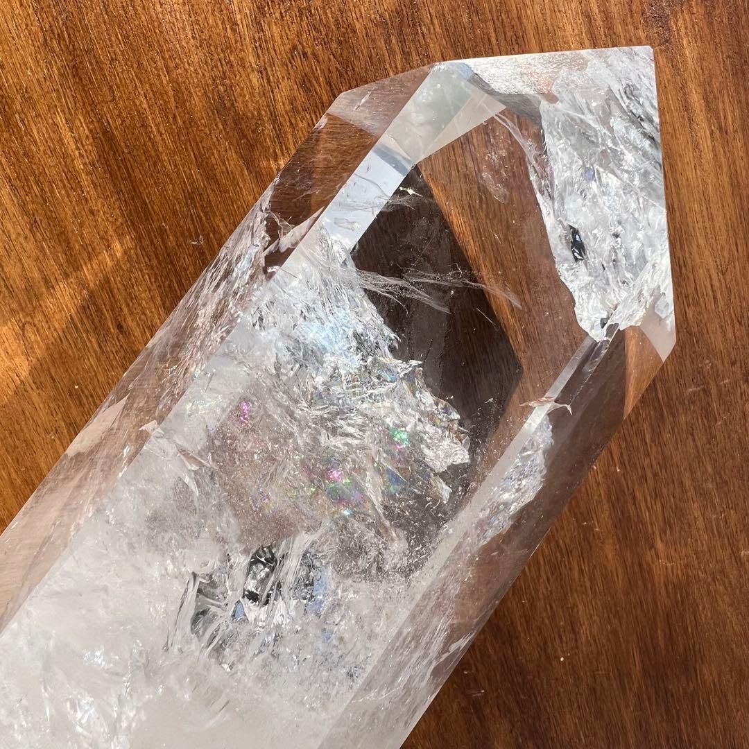 ✩超破格✩究極の激凄超逸品✩超高透明度とレインボー✩虹入り 水晶 六角柱 天然石