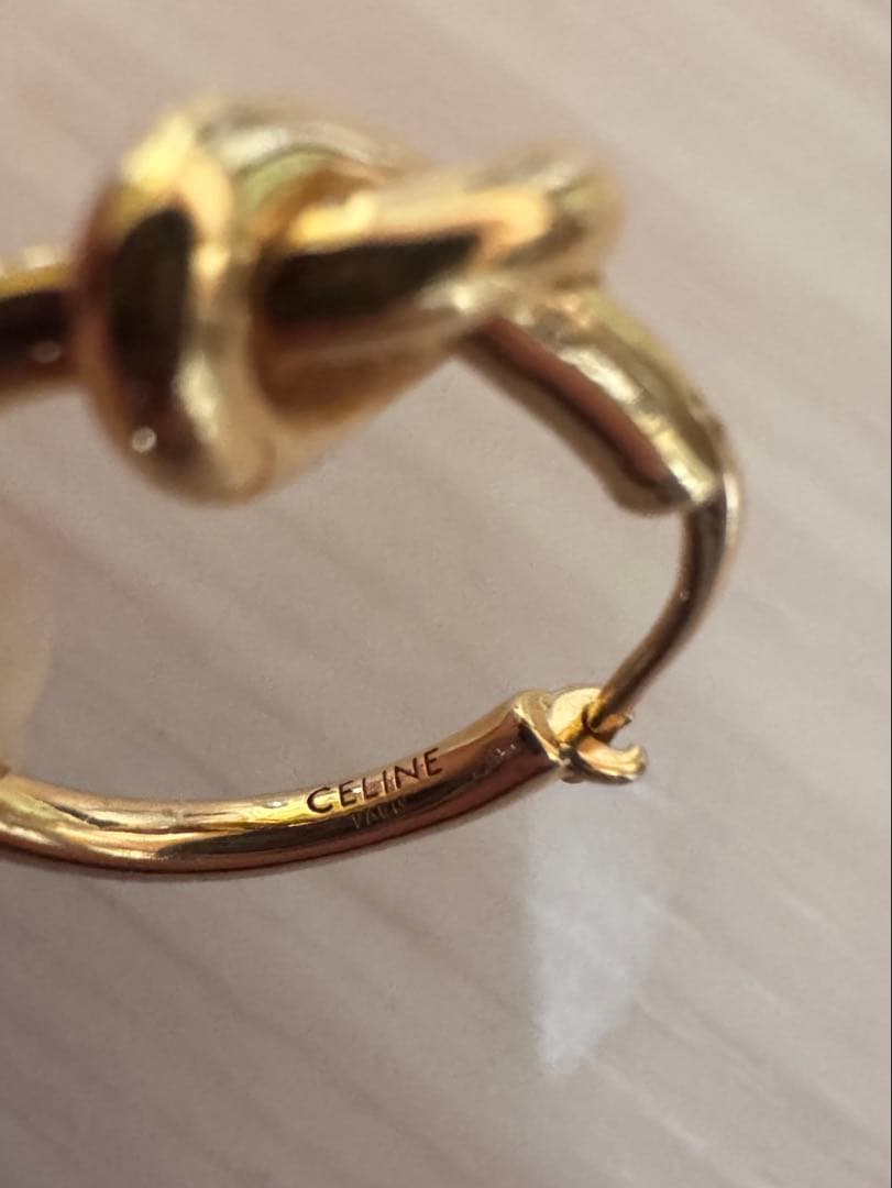 CELINE ゴールド ノットデザイン ピアス(片耳用)