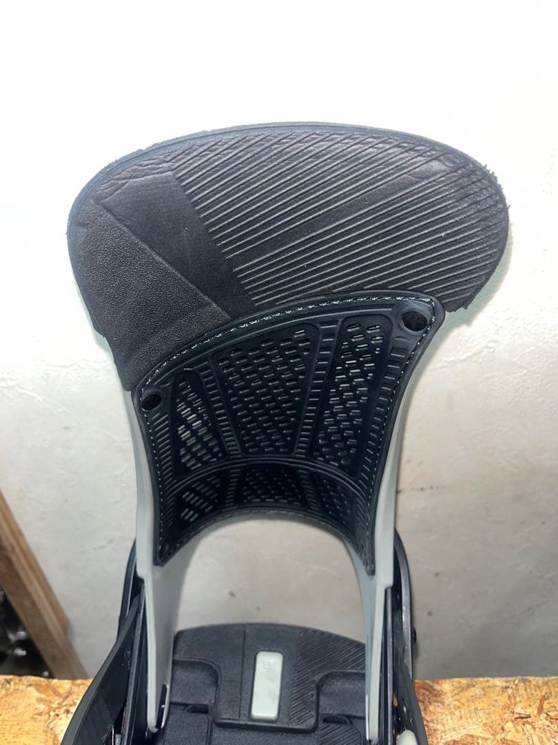 バートン　上位機種　MALAVITA Mサイズ