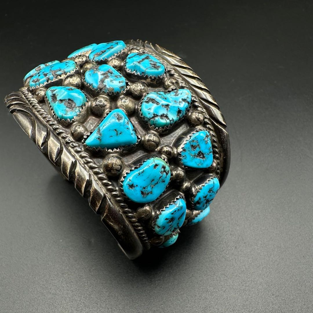 Navajo Tommy Mooreキングマン ナゲットターコイズ バングル