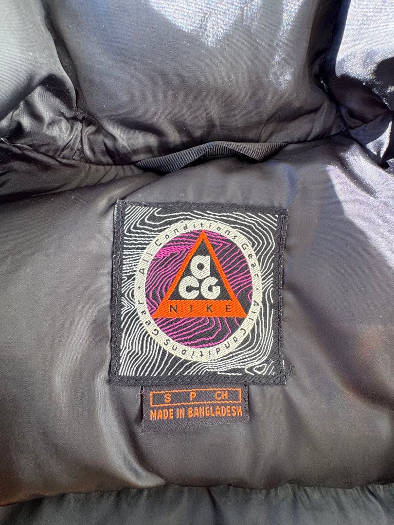 NIKE ACG ブラック ダウンジャケット 旧ロゴ