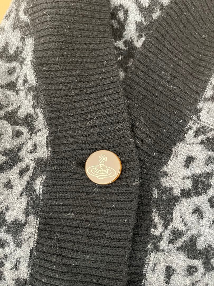 【Vivienne Westwood】　ニットポンチョ　パーカー　オーブ総柄