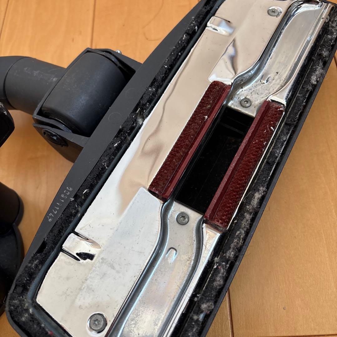 Miele ミーレ　紙パック式掃除機　Compact C2 SDAO0CY