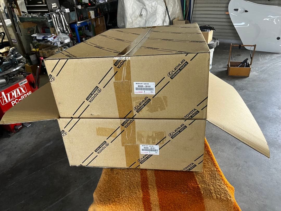 ZRR70 ノア　パワースライドドア　左右　新品　ボクシー