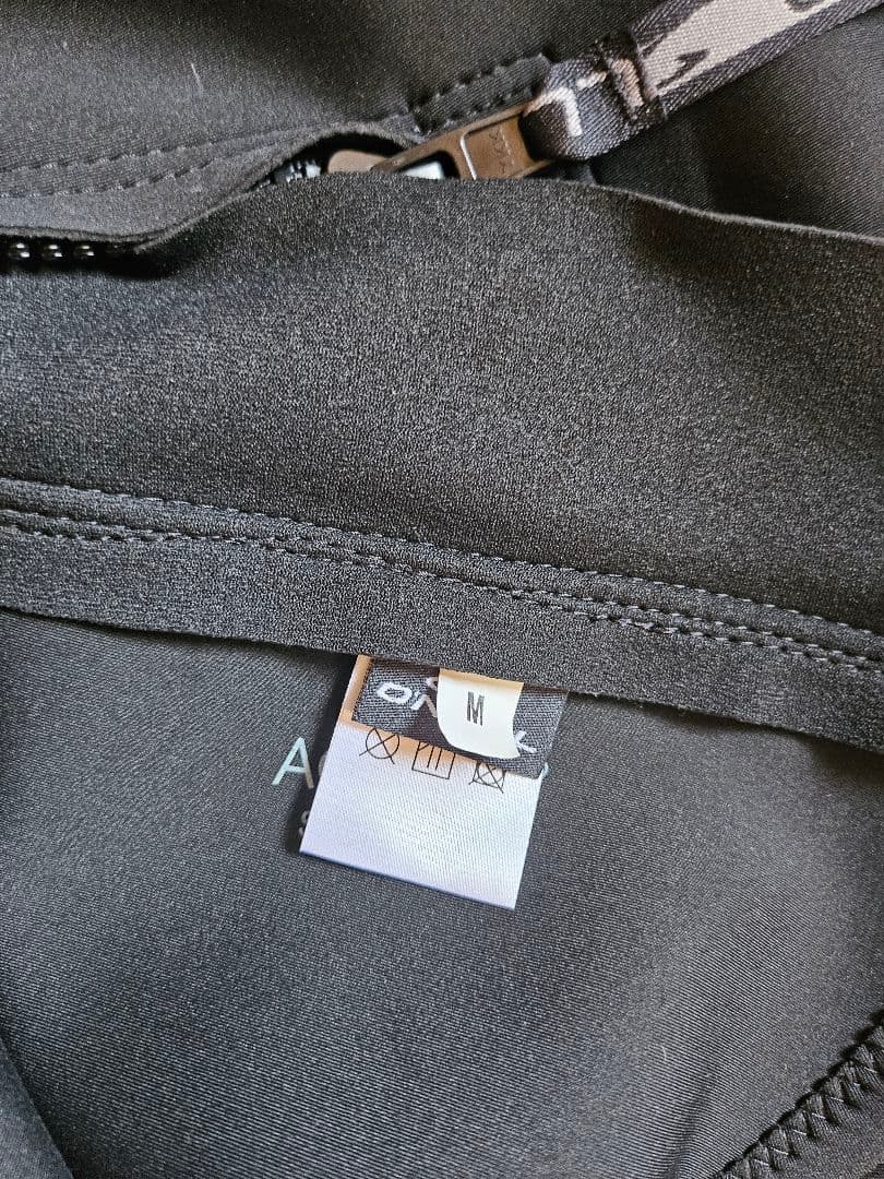 オニール　バッグジップベスト　ウエットスーツ　M