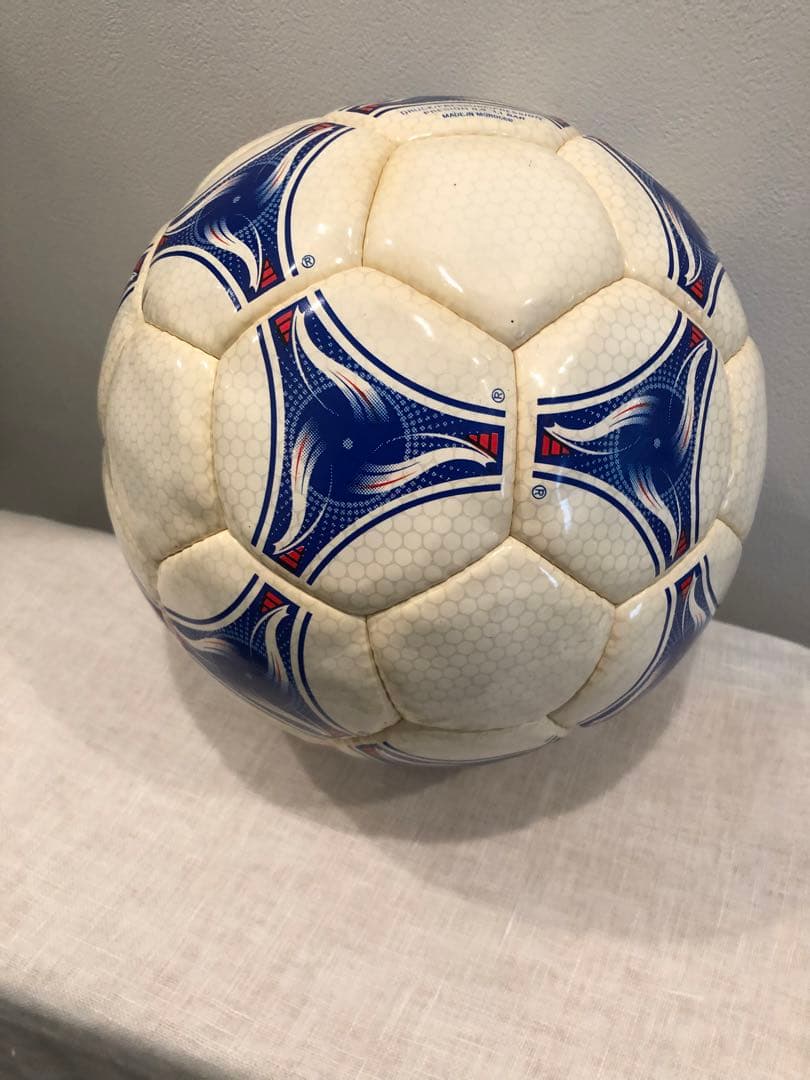 希少1998年FIFAワールドカップ フランス大会公式球 - メルカリ