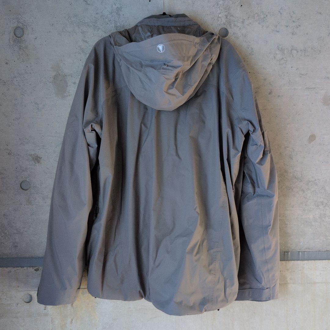 美品 BURTON AK457 LIGHT DOWN JACKET Gray