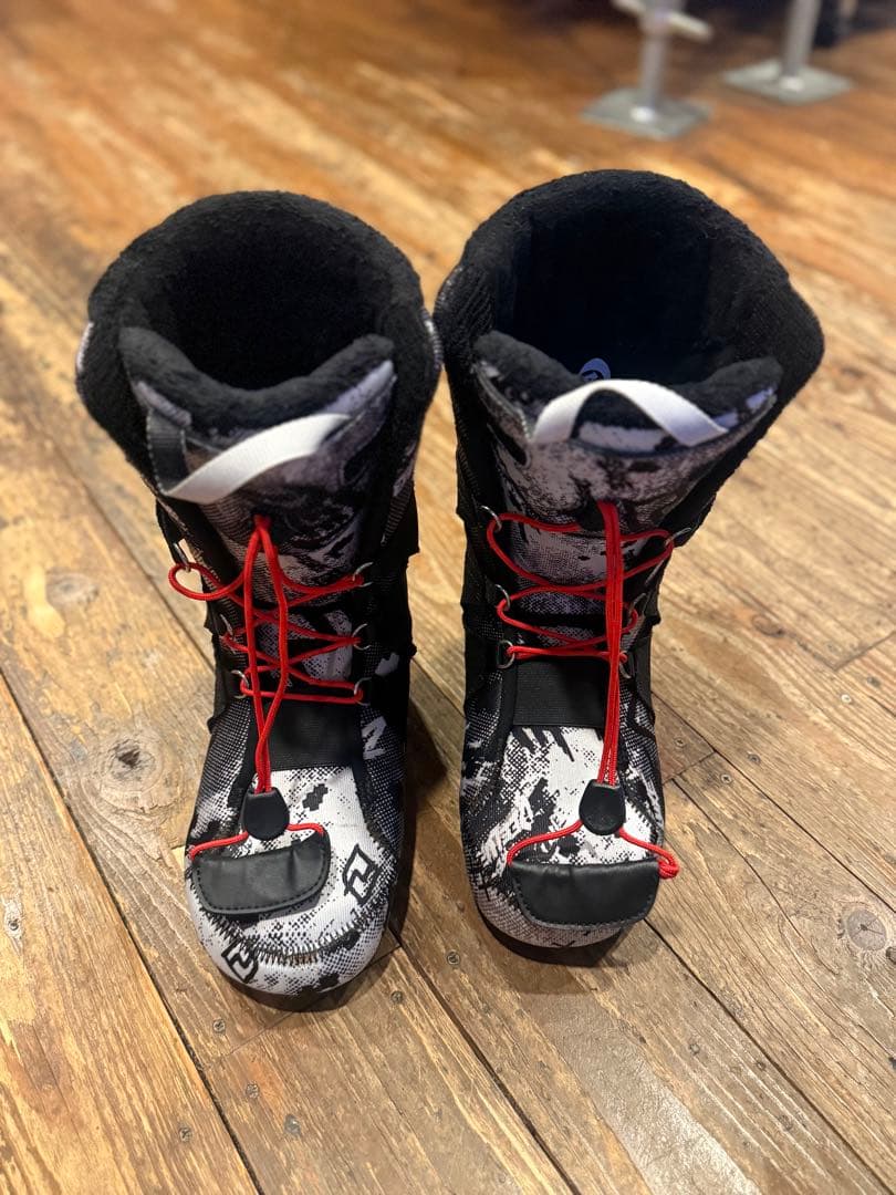 DEELUXE INDEPENDENT 26.5cm 未使用