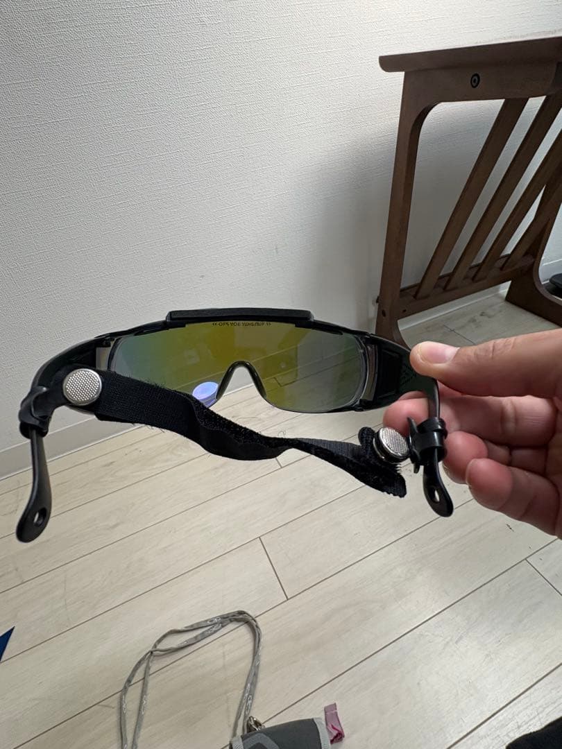 レディース　スノーボードウェアセット（ジャケット・パンツ・手袋・ゴーグル、帽子）