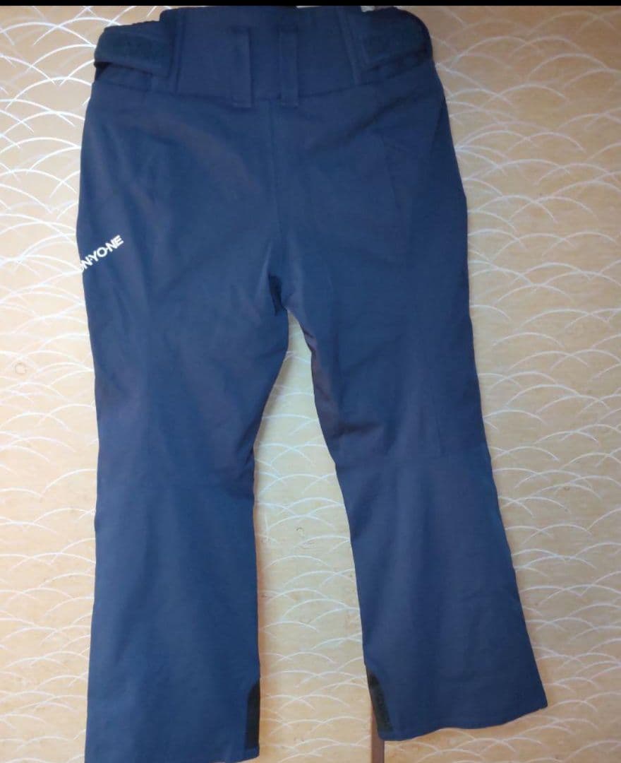 新品タグ付き デサントジャケット & オンヨネパンツ サイズSS 組み合わせ