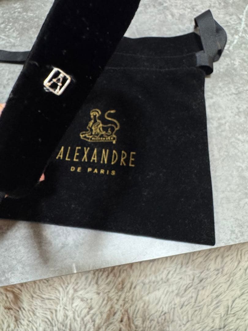 ALEXANDRE DE PARIS ブラック　カチューシャ　2.5cm